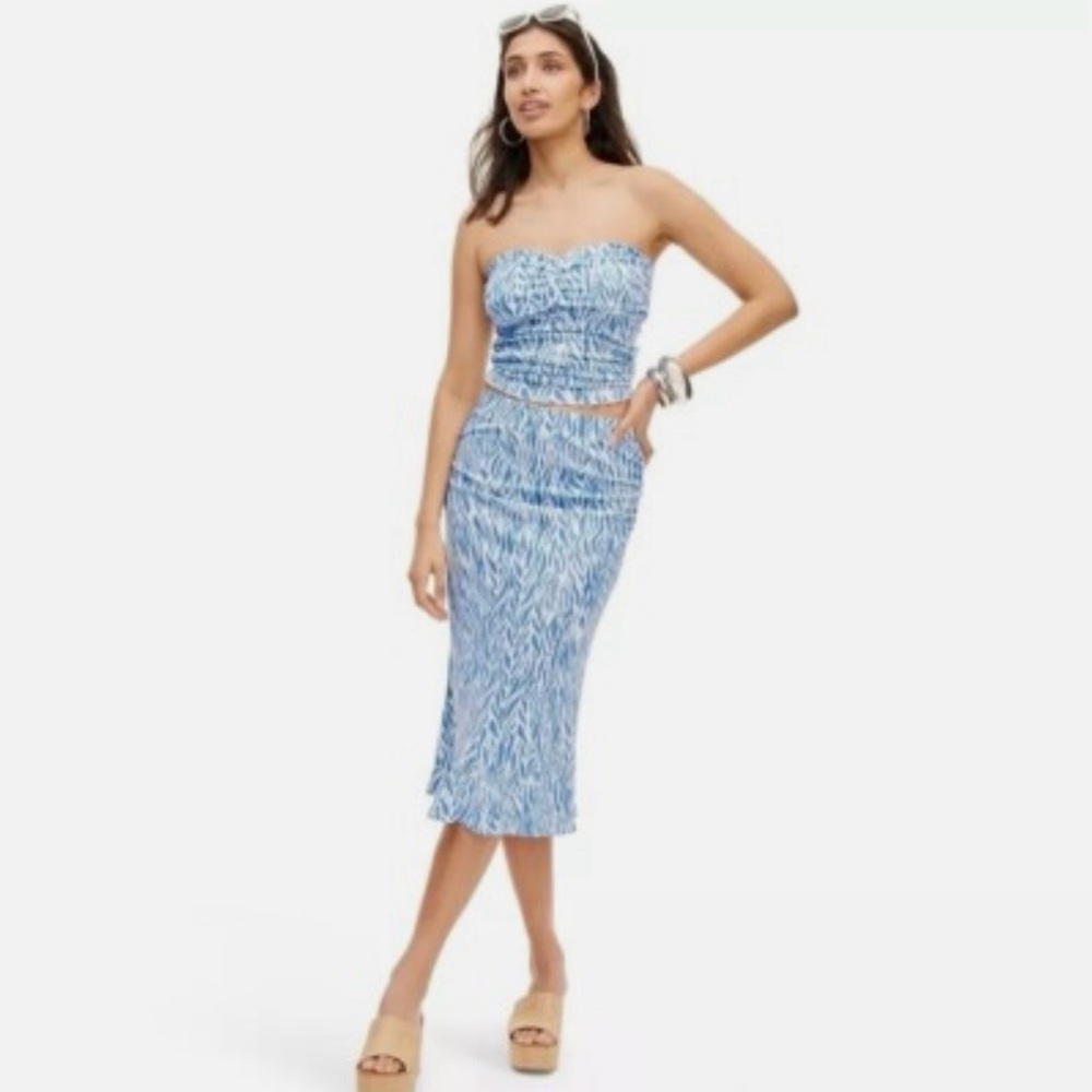DVF X Target Set